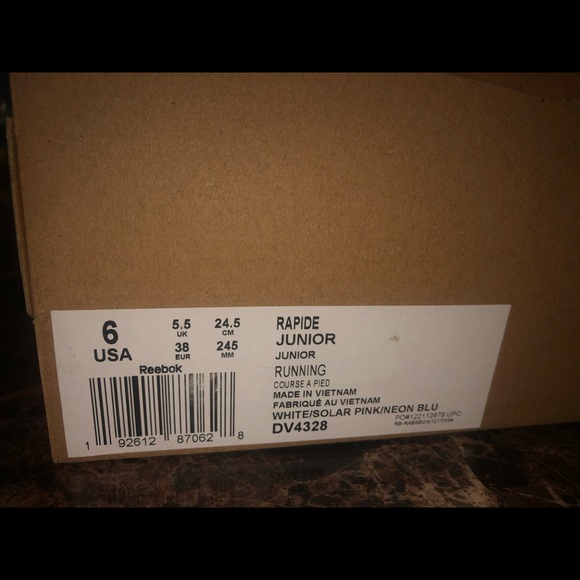 Reebok - Picture 3 of 3